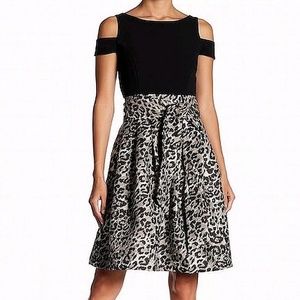 🍁TODAY ONLY🍁ELIZA J COLD SHOULDER DRESS🍁🍁